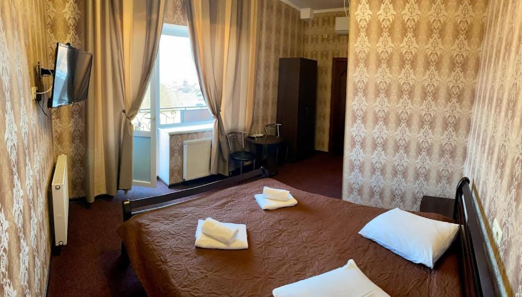 Golden Lion Hotel Boryspilʼ Dış mekan fotoğraf