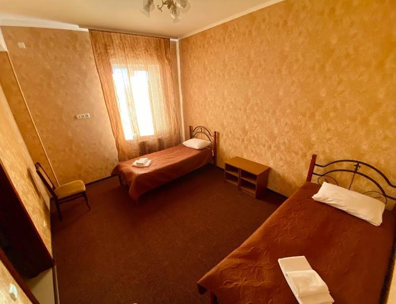 Golden Lion Hotel Boryspilʼ Dış mekan fotoğraf