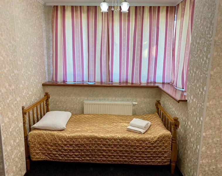 Golden Lion Hotel Boryspilʼ Dış mekan fotoğraf